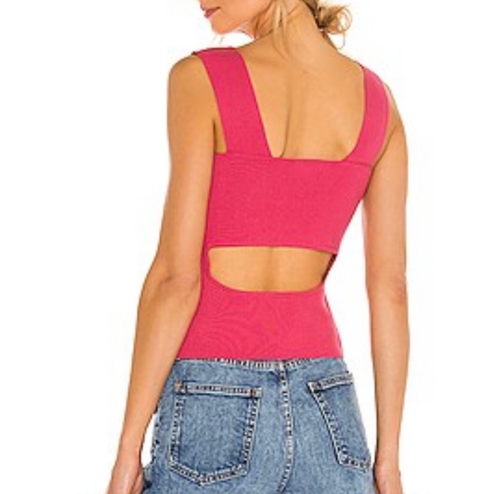 525 America Square Neck Cutout tank - NEW